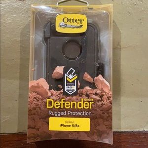 iPhone 5/5s Otter Box Defender Case